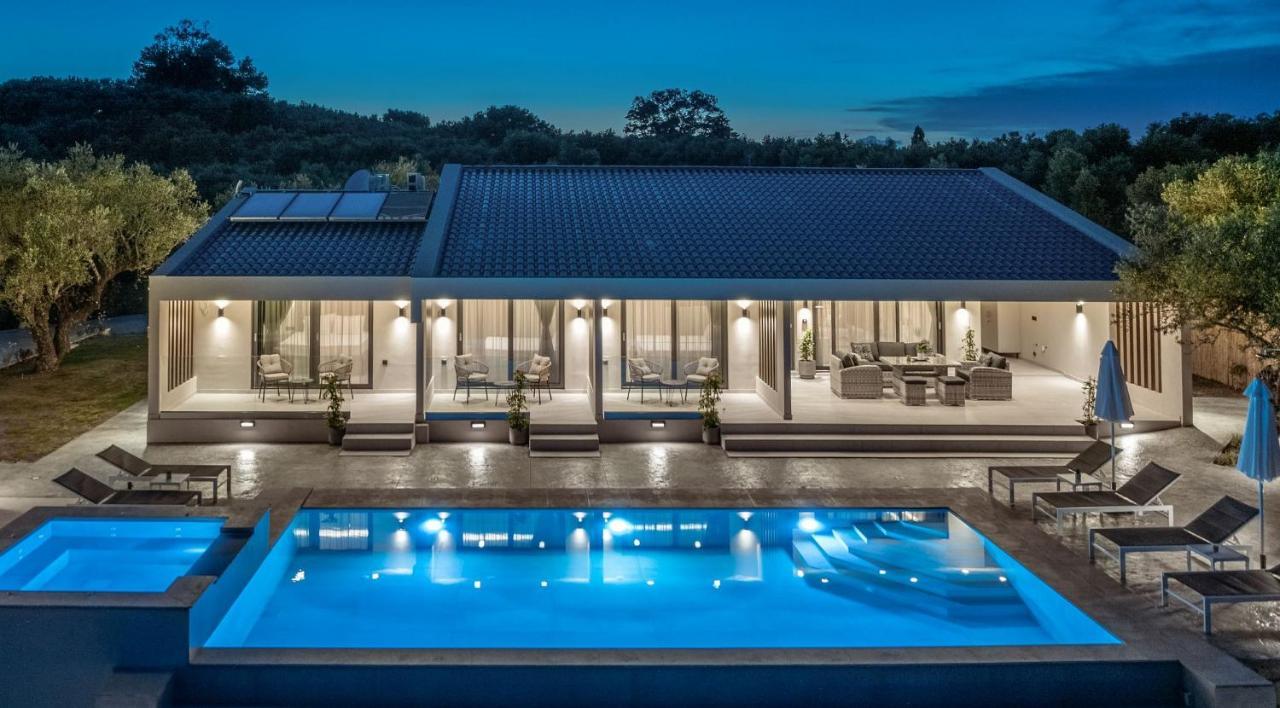 Villa Roselia - Luxury Escape With Magnificent Views, By Zantewize Laganas Extérieur photo