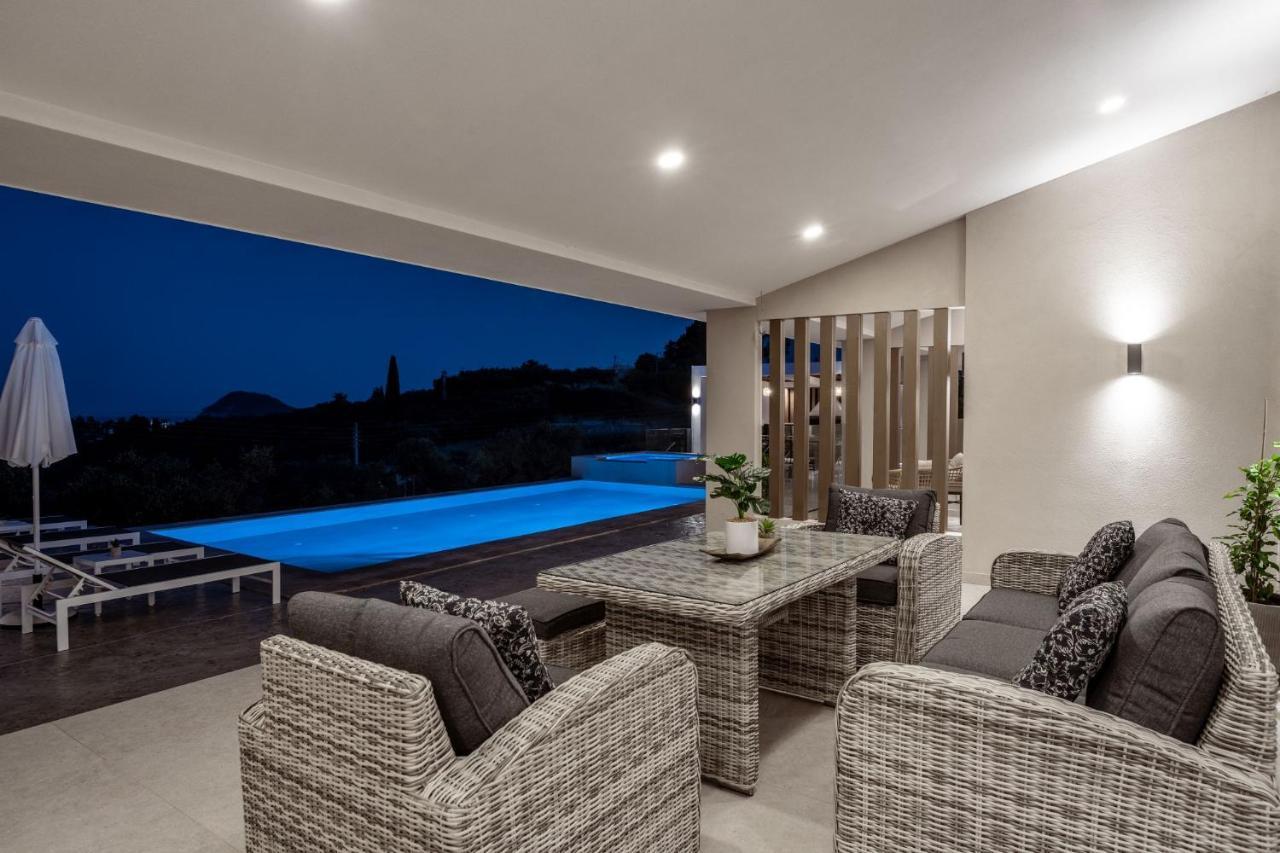Villa Roselia - Luxury Escape With Magnificent Views, By Zantewize Laganas Extérieur photo